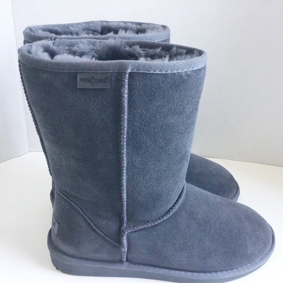 minnetonka olympia short boot